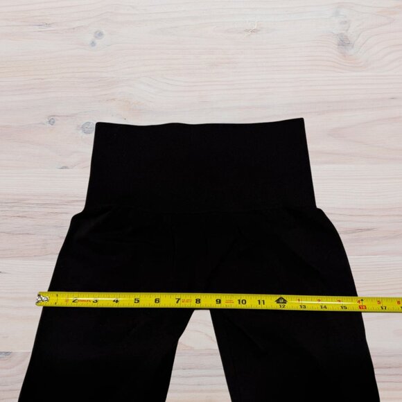 Spanx Assets High Waist Shaping Leggings Black - Size 1X - Picture 5 of 6